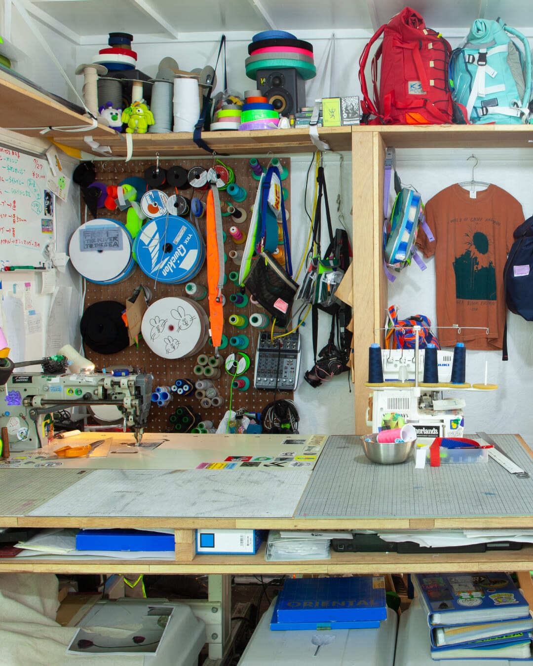 HEADQUARTERS（DIYの倫理とスポーツマンシップのためのハンドメイドバッグなど）